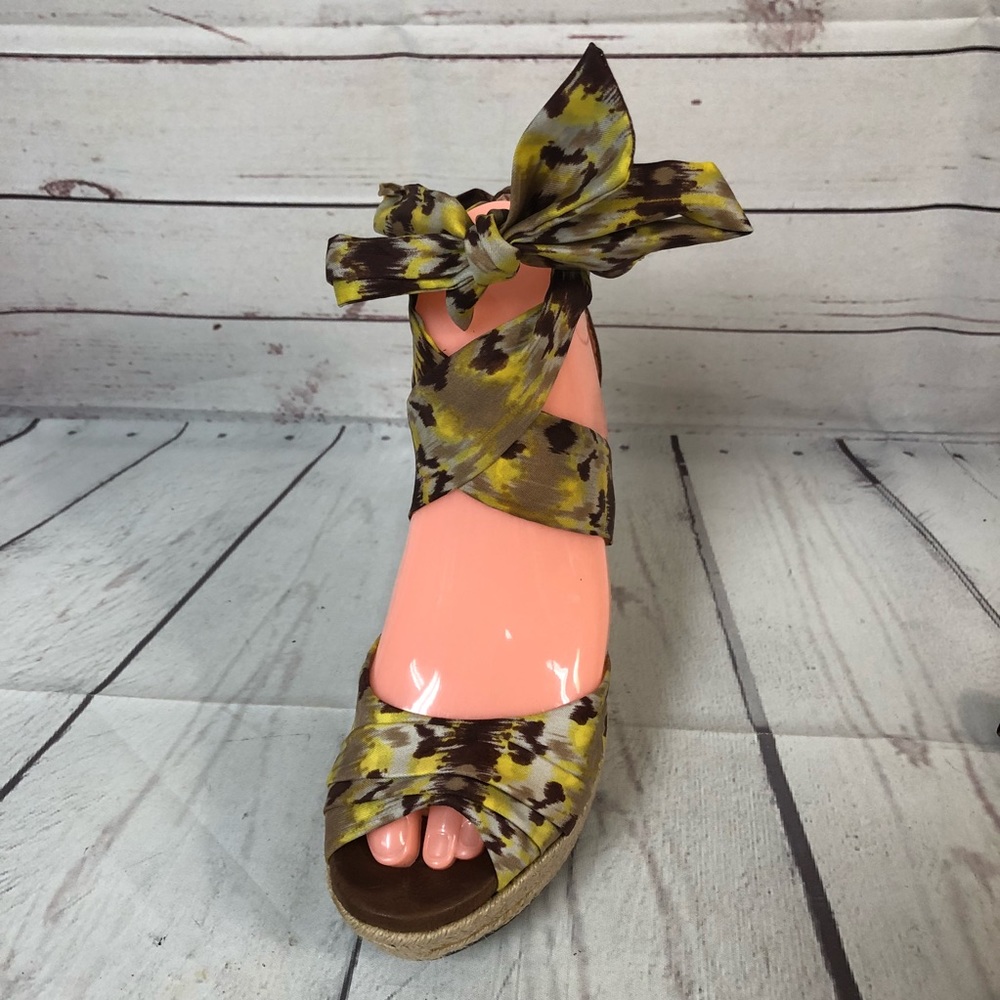 UGG Yellow Ribbon Espadrille Platform Sandal 7 - Picture 3 of 8